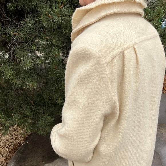 Icelandic Knit Sweater Coat - Picture 2 of 9